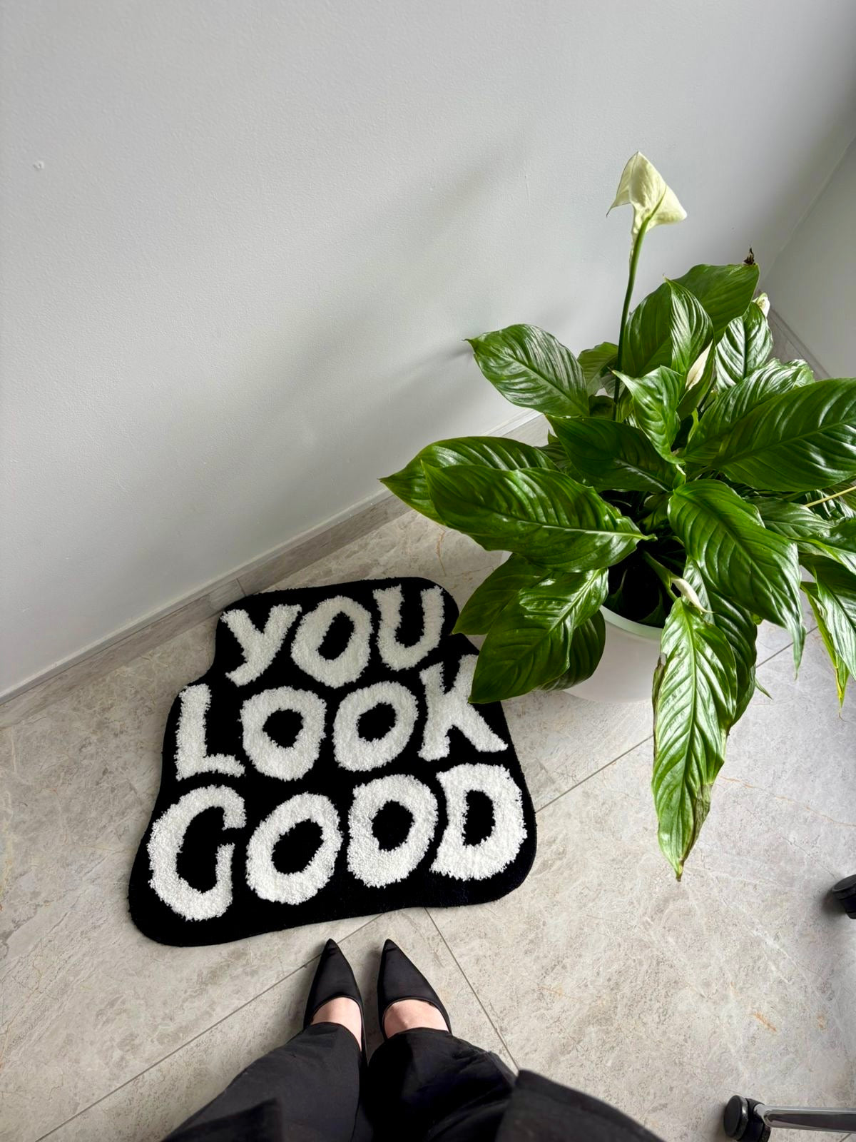 Confidence You Look Good Rug